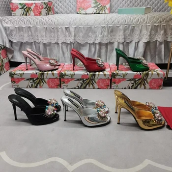Сандали Модел обувки на висок ток, луксозни дизайнерски обувки ръчна изработка с нитове и релефна, модни дамски чехли на дебелите ток 10,5 см, кутия с